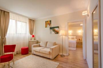Фото номера Полулюкс Отель Seva Hotel Health Club г. Кымпина 2