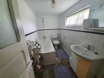 Фото номера Дом с 2 спальнями Дома для отпуска Casa rurala cu padurice si livada г. Кымпина 33